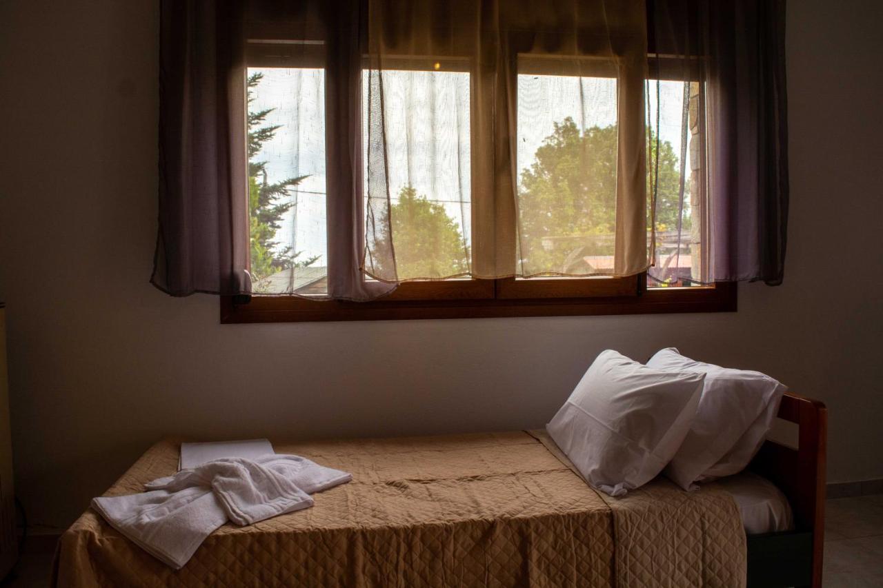 Efi'S Guest House Áyios Dhimítrios Eksteriør bilde