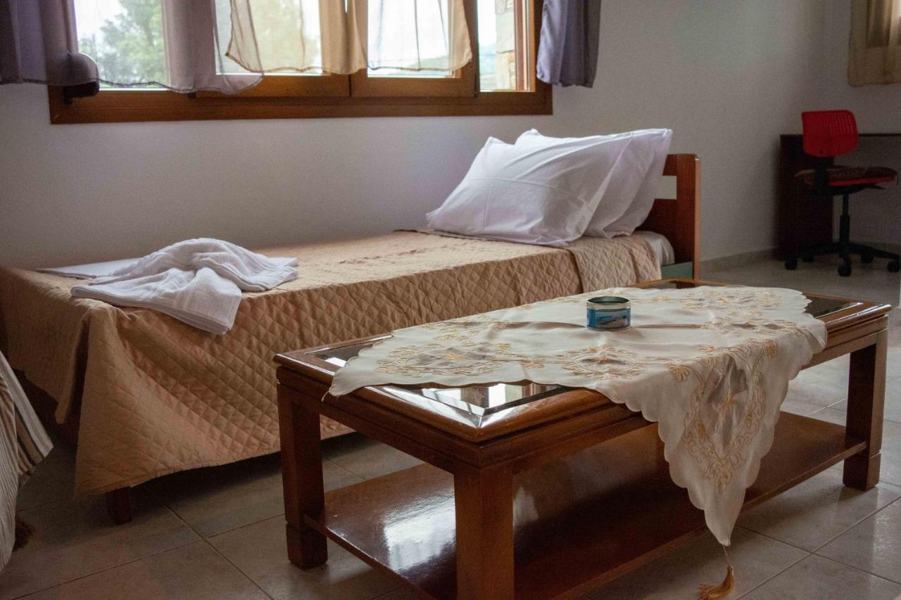 Efi'S Guest House Áyios Dhimítrios Eksteriør bilde