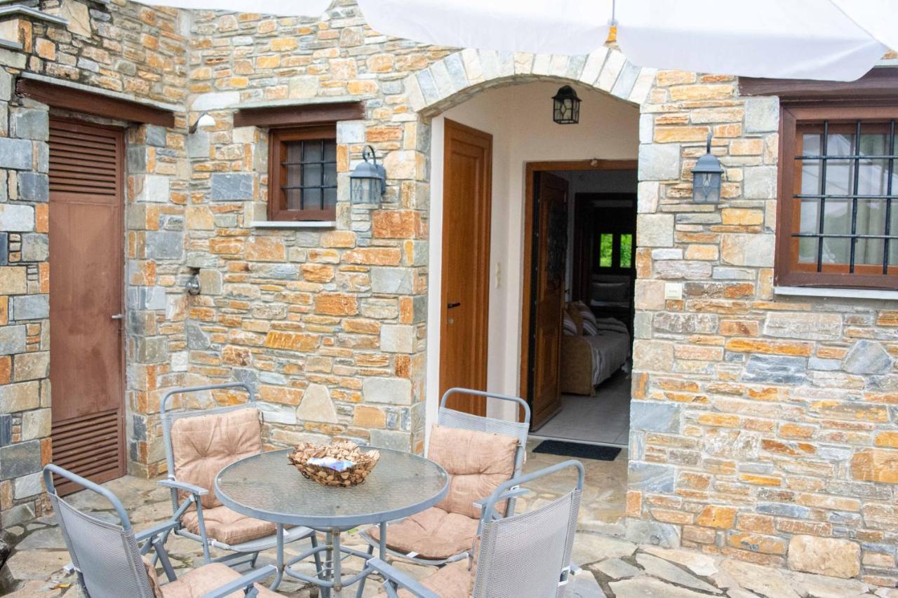 Efi'S Guest House Áyios Dhimítrios Eksteriør bilde
